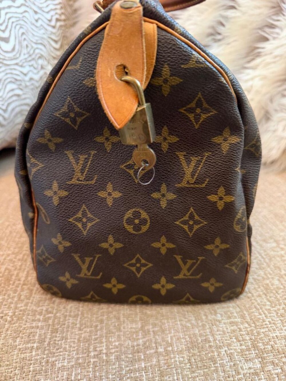 Louis Vuitton Speedy 35 Lock and Key - Picture 3 of 11